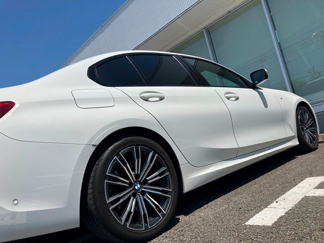 G20 320i Saloon RHD TU