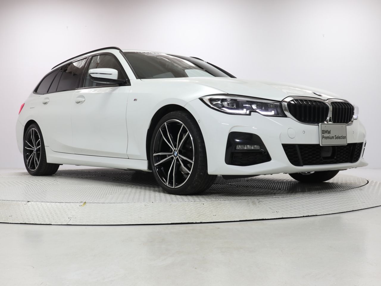 G21 320i RHD