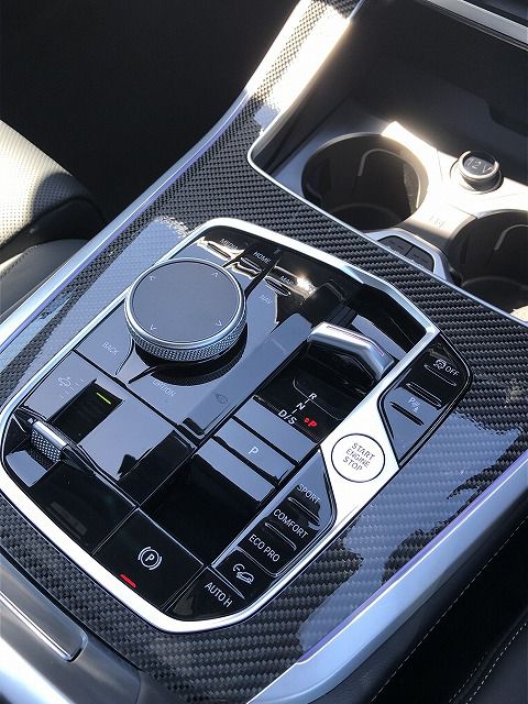 X5 M60i xDrive RHD