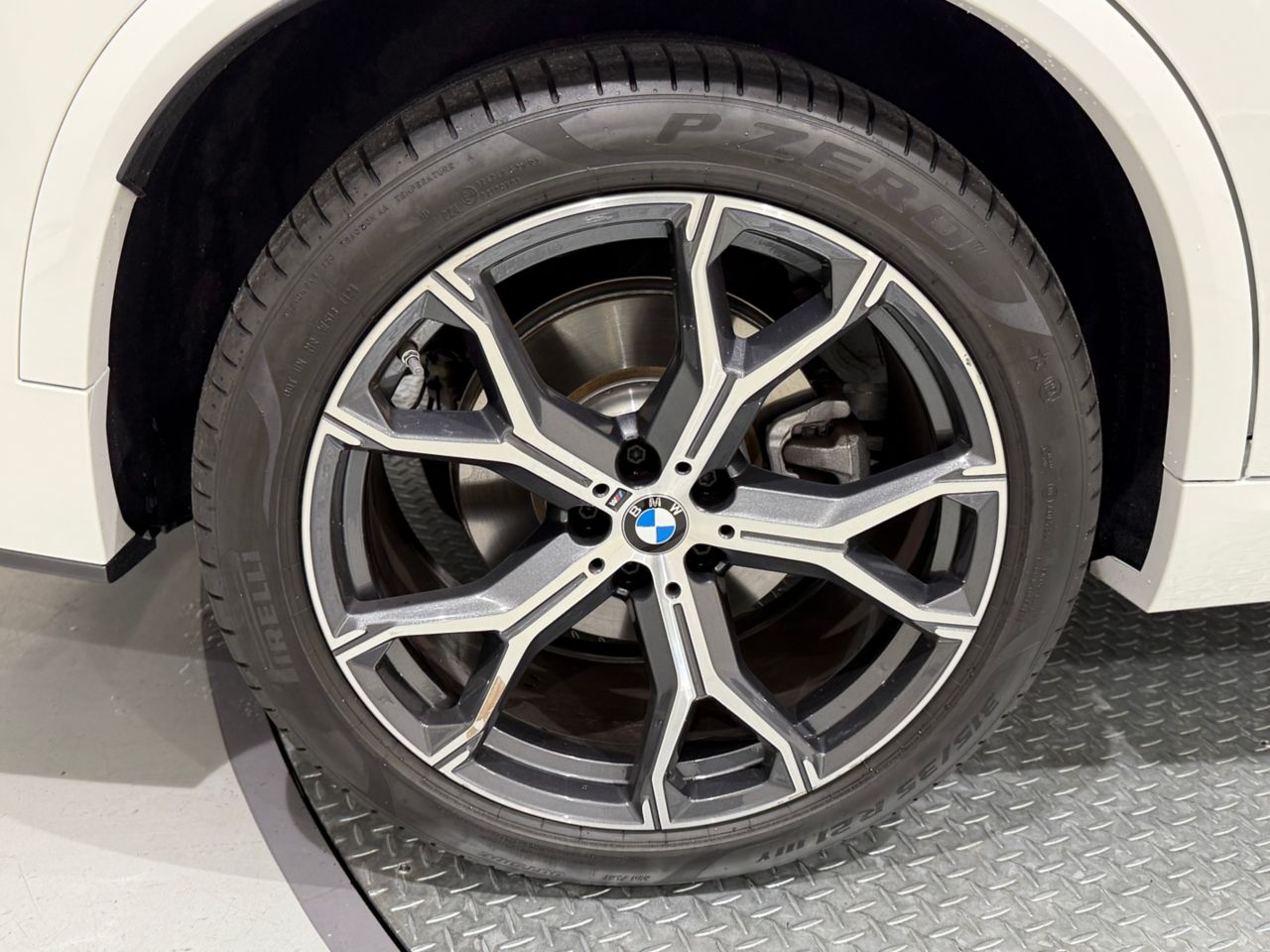X5 xDrive40d RHD