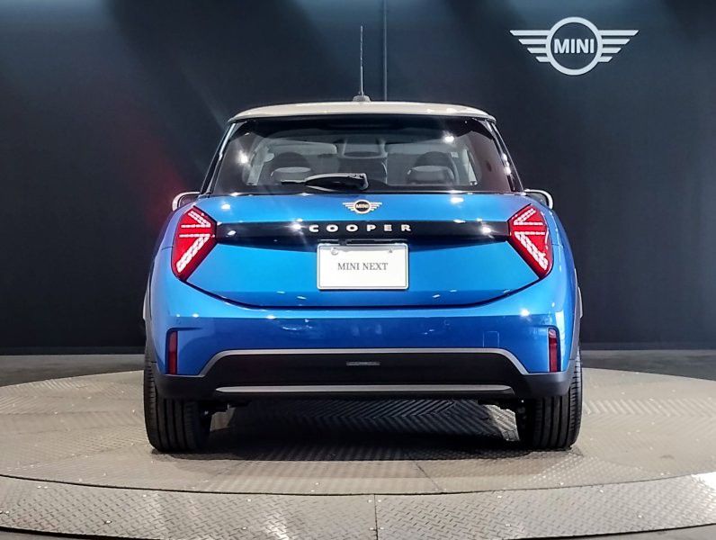 F66 MINI Cooper C 3Dr