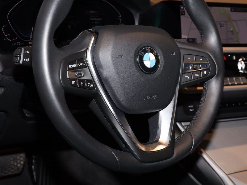 330e Limousine