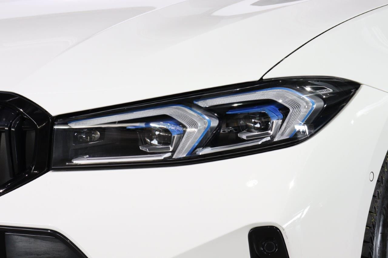 320d xDrive Berline RHD