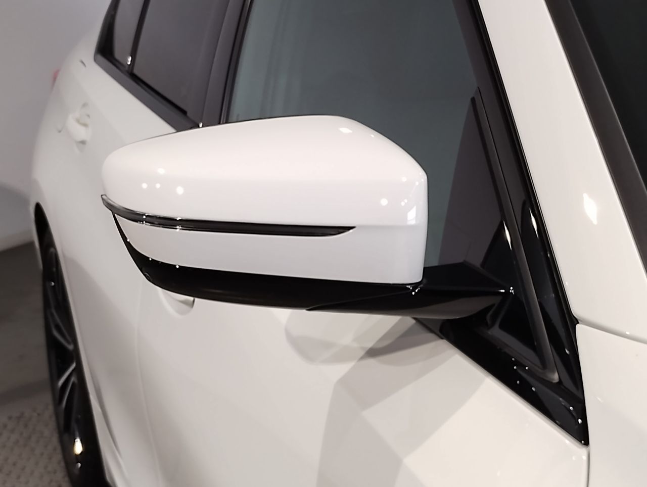 G20 330i Saloon RHD MX