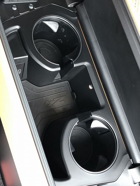 G29 z4 sDrive20i RHD