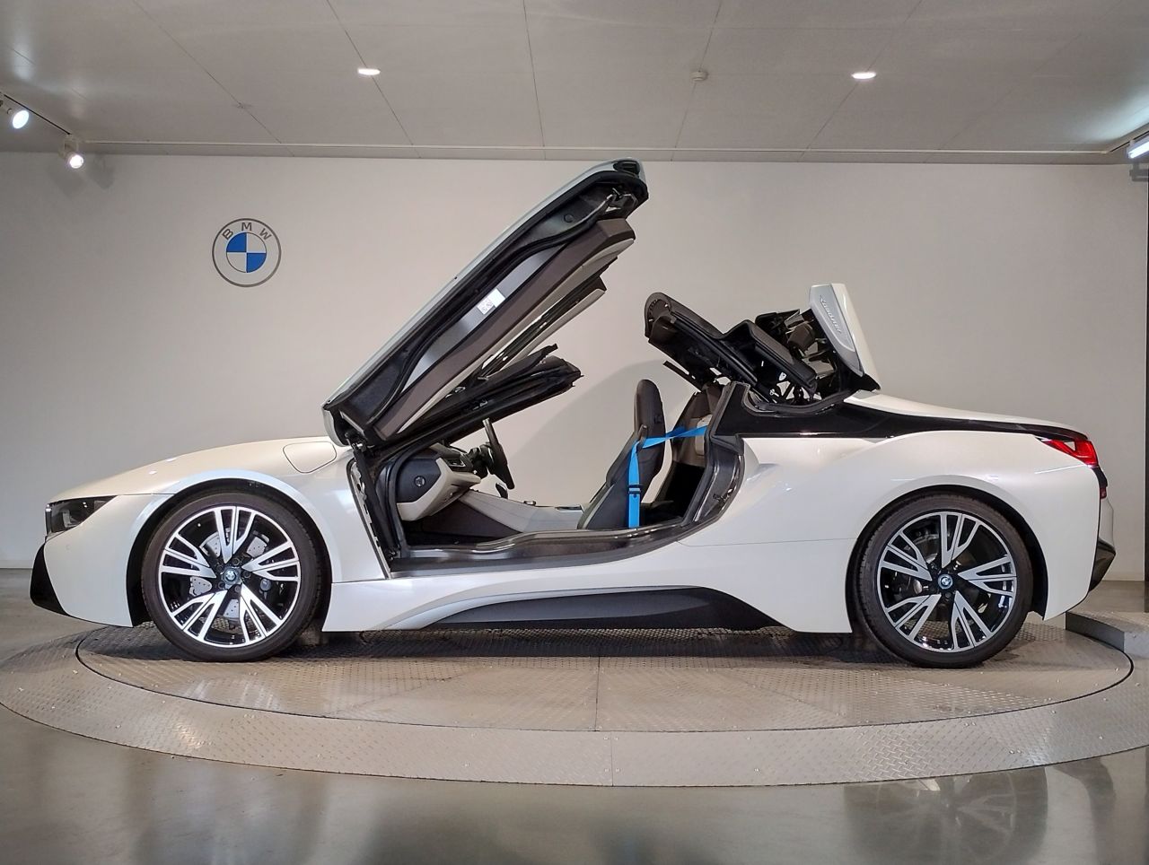 I15 i8 Roadster B38 1.5i