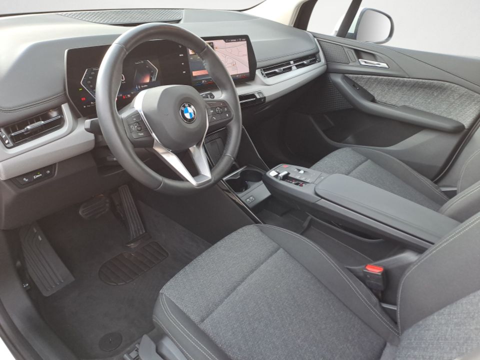 BMW 216