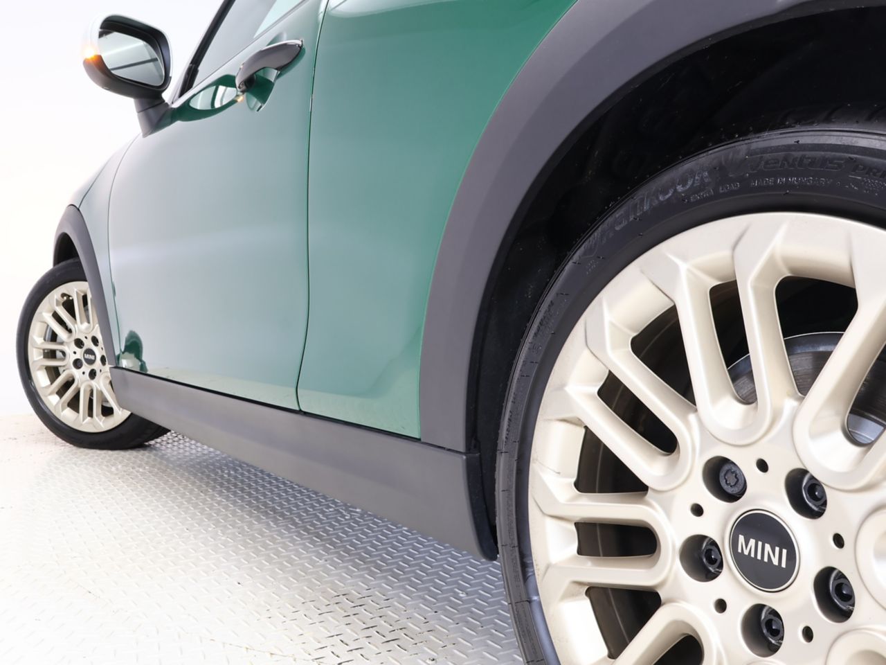 F66 MINI Cooper C 3Dr