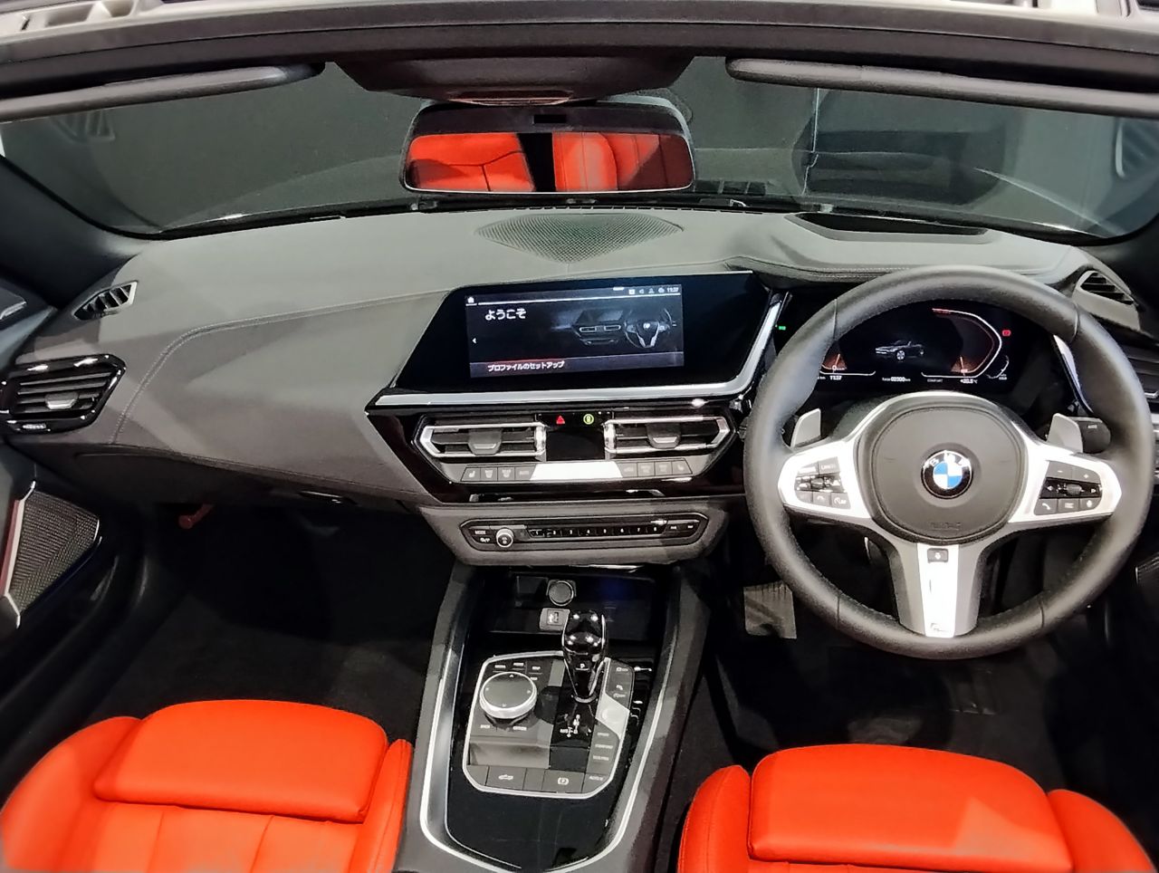 G29 z4 sDrive20i RHD