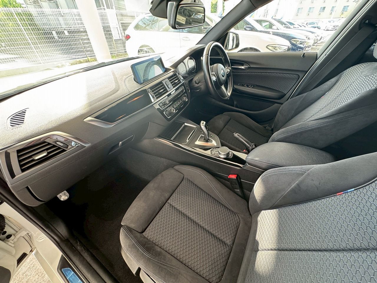 118D 5DOOR RHD