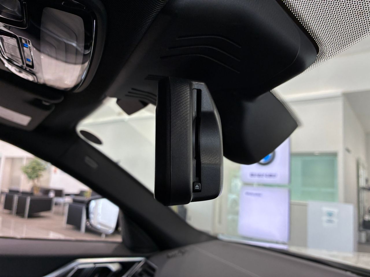 G26 i4 eDrive40 RHD