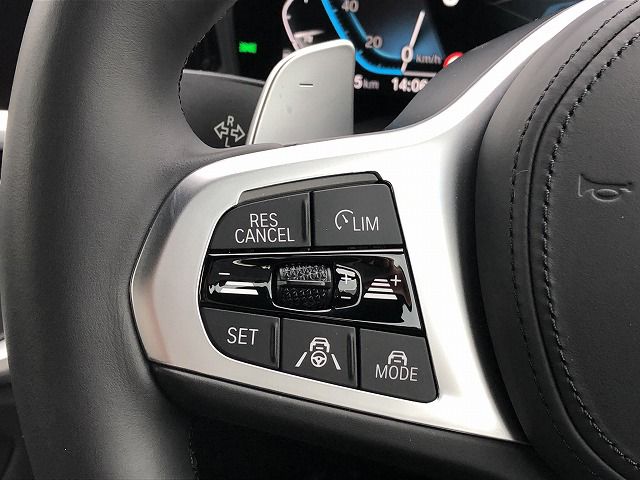 G20 330e Saloon RHD MX