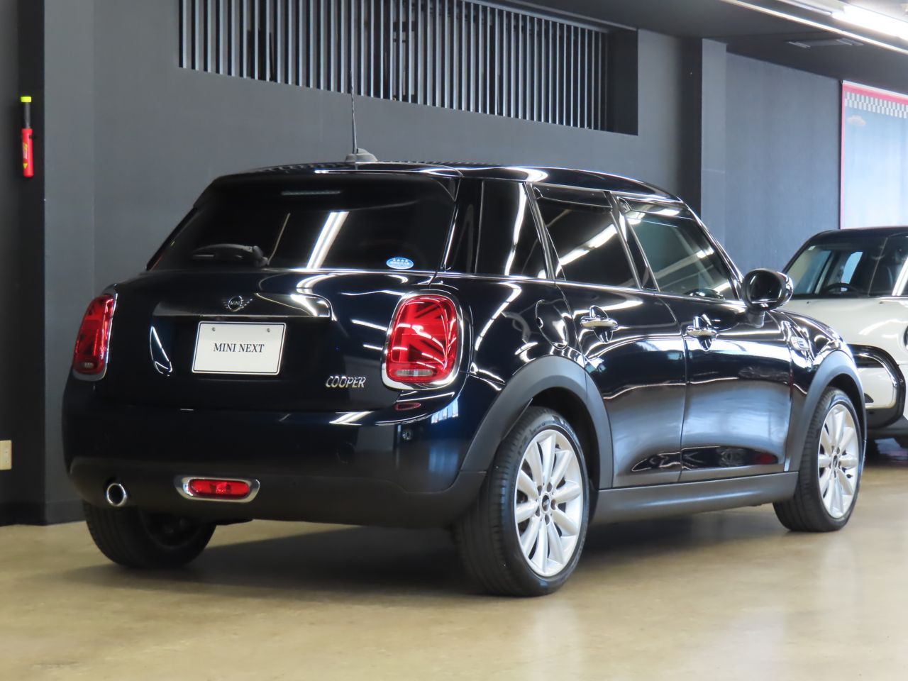 F55 MINI Cooper 5-Door Hatch LCI