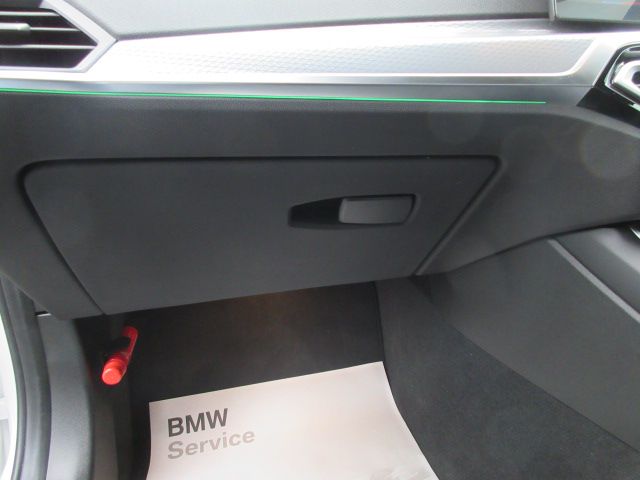 320d xDrive Berline RHD