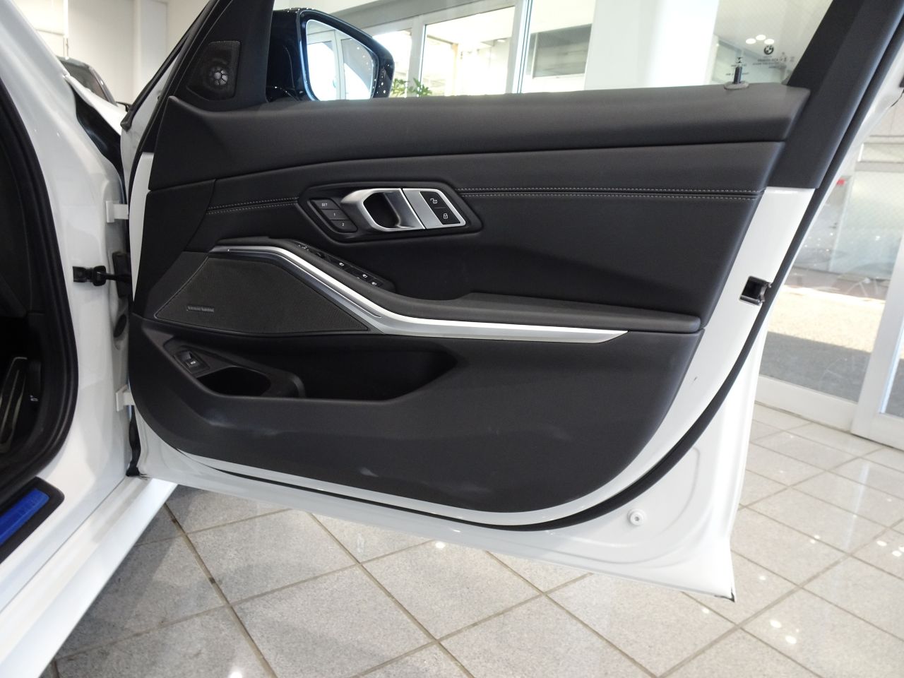 G20 M340i xDrive Saloon LCI RHD MX
