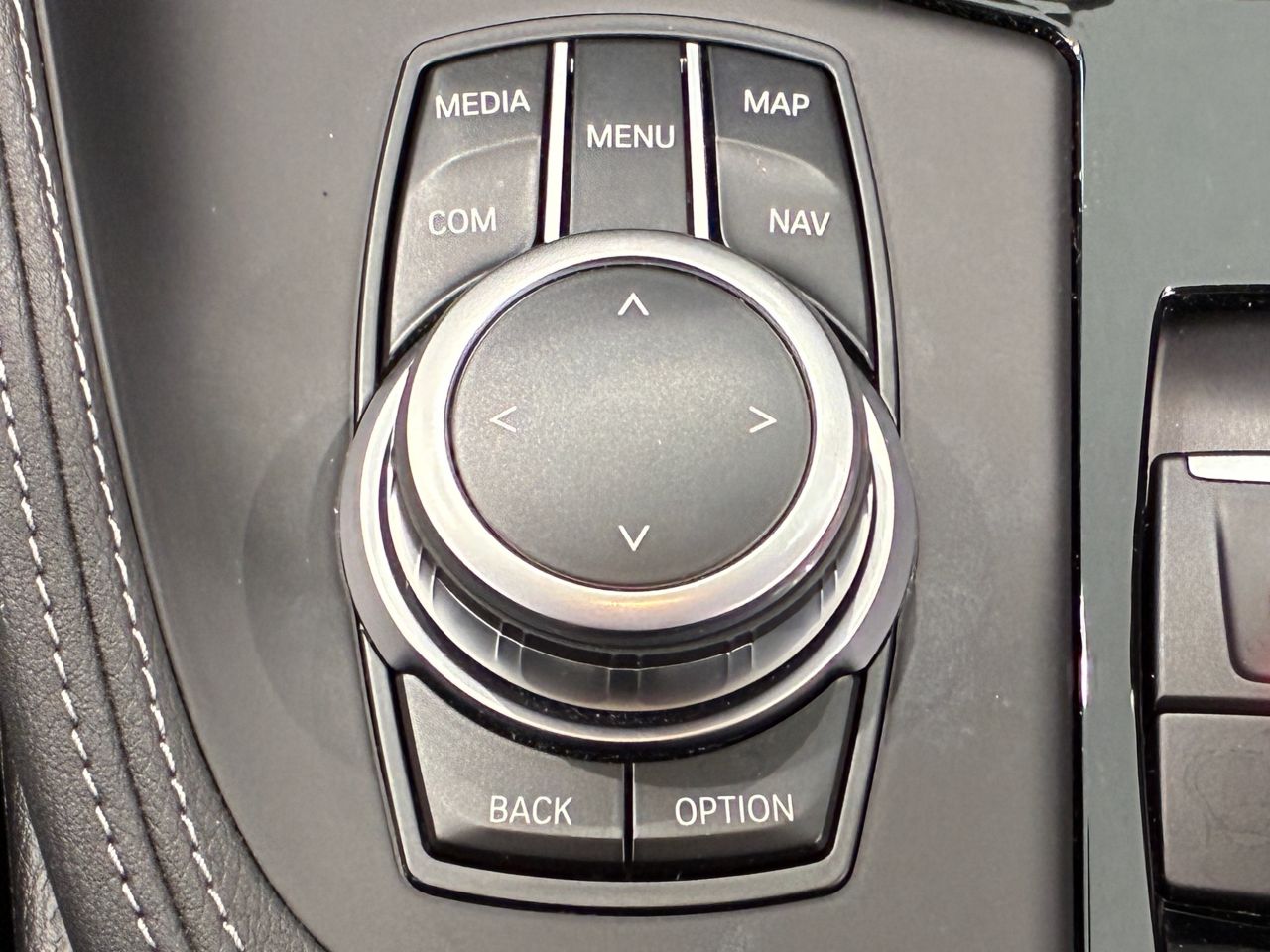 X1 sDrive18i RHD
