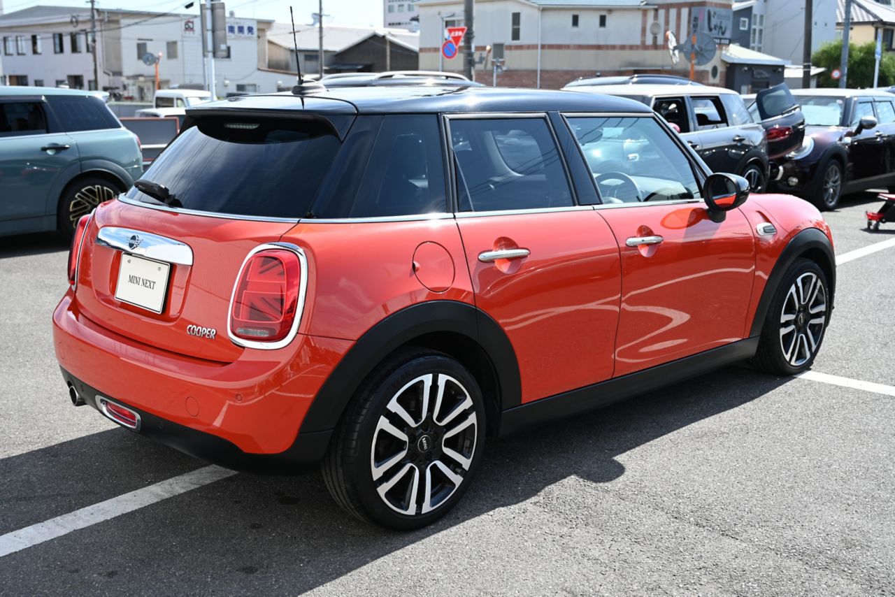 F55 MINI Cooper 5-Door Hatch LCI