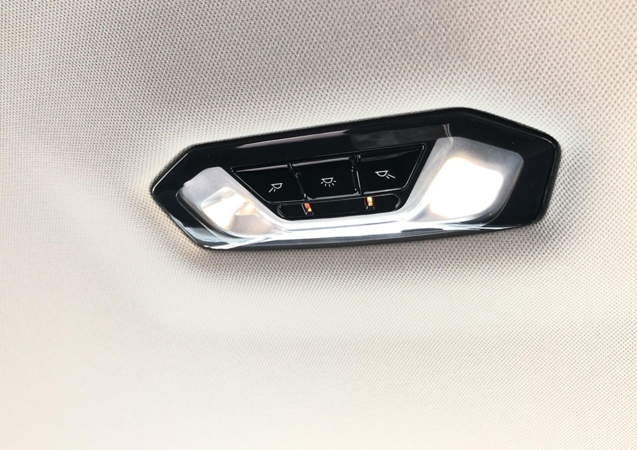 F40 118d Sports Hatch 5-door B47 2.0d