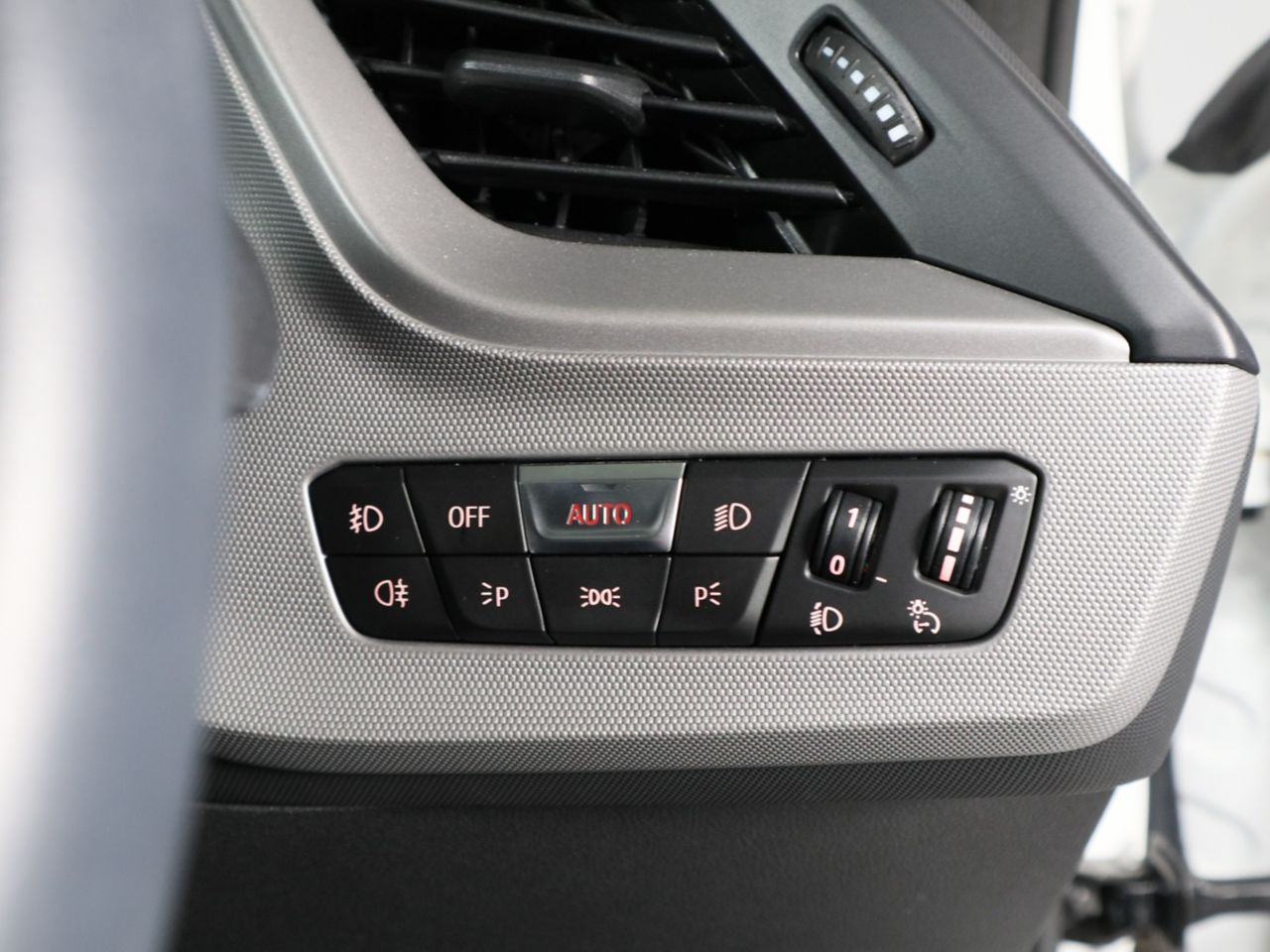 F40 118d Sports Hatch 5-door B47 2.0d