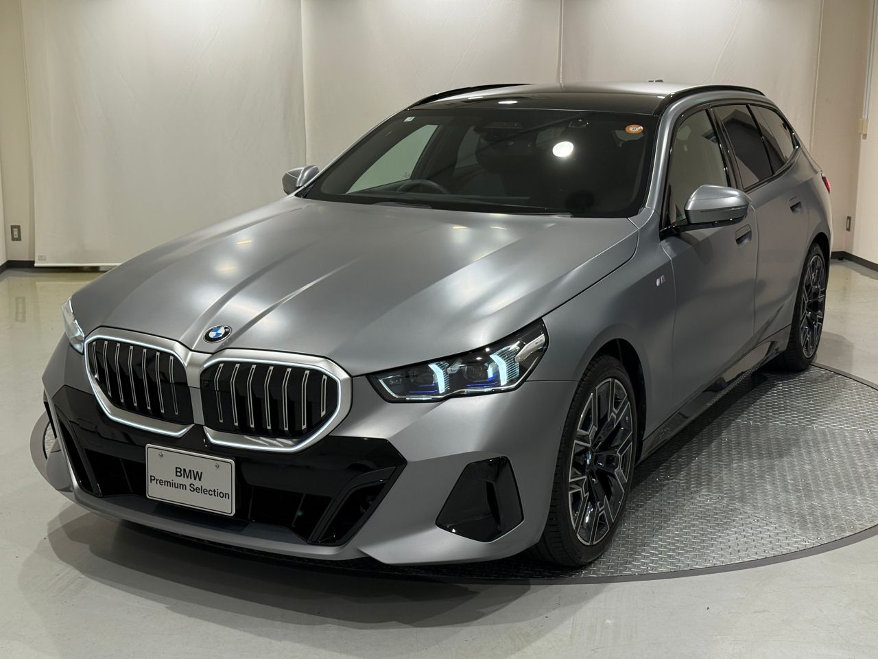 523d xDrive Touring M Sport