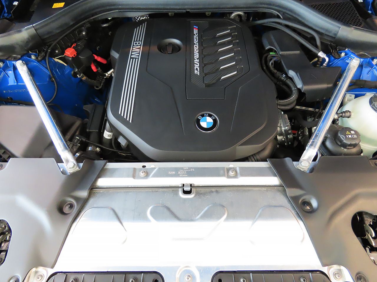 G02 X4 M40i RHD LCI