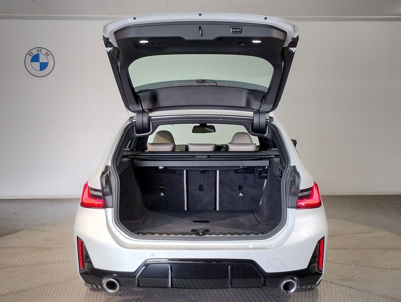 G21 320i Touring LCI RHD