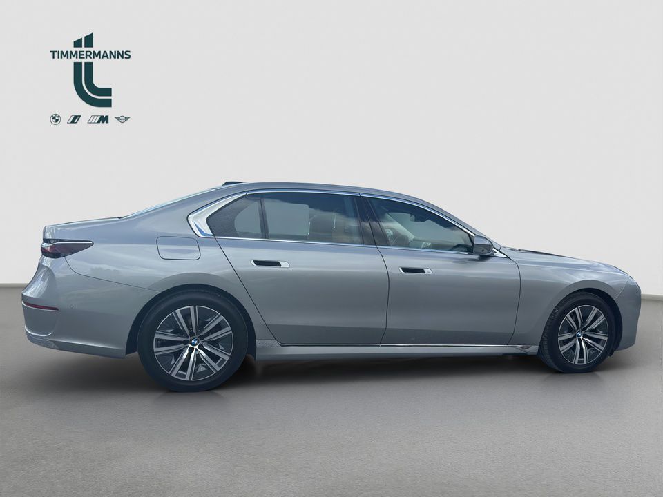 BMW 740