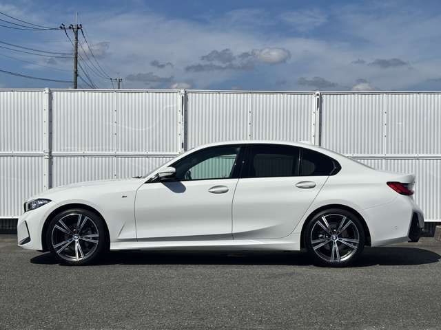 320d xDrive Berline RHD