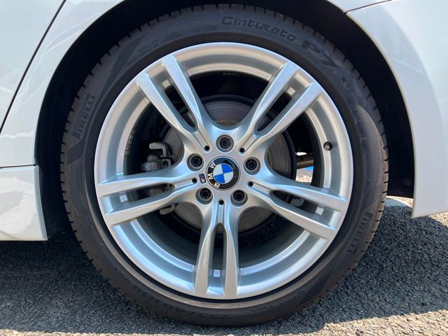 320I SEDAN RHD