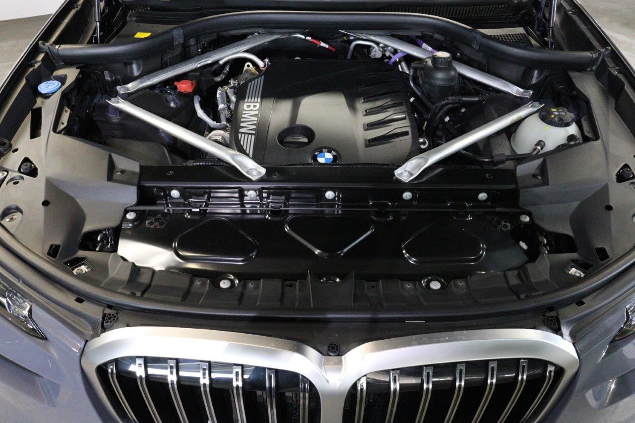 X7 xDrive40d RHD US