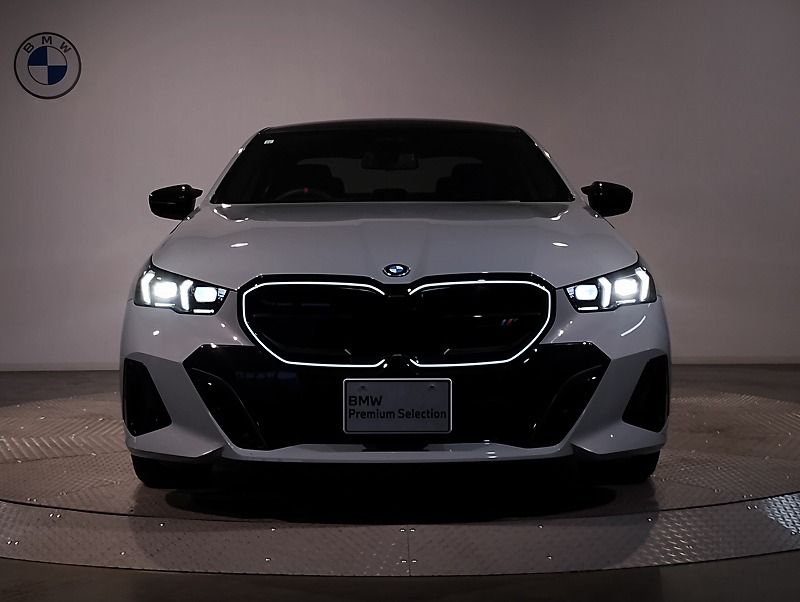 BMW i5 M60 xDrive Sedan RHD