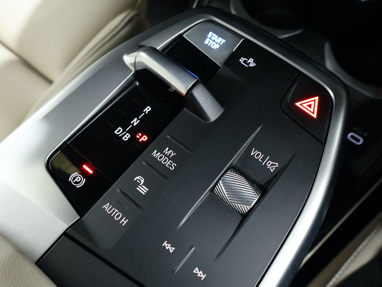 iX2 xDrive30 MSP