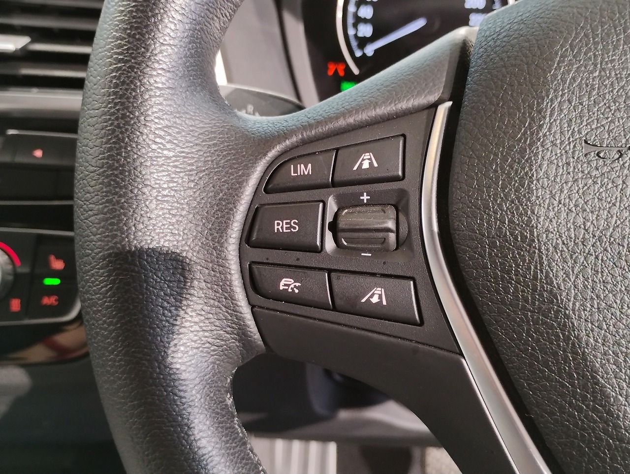 118 5DOOR RHD