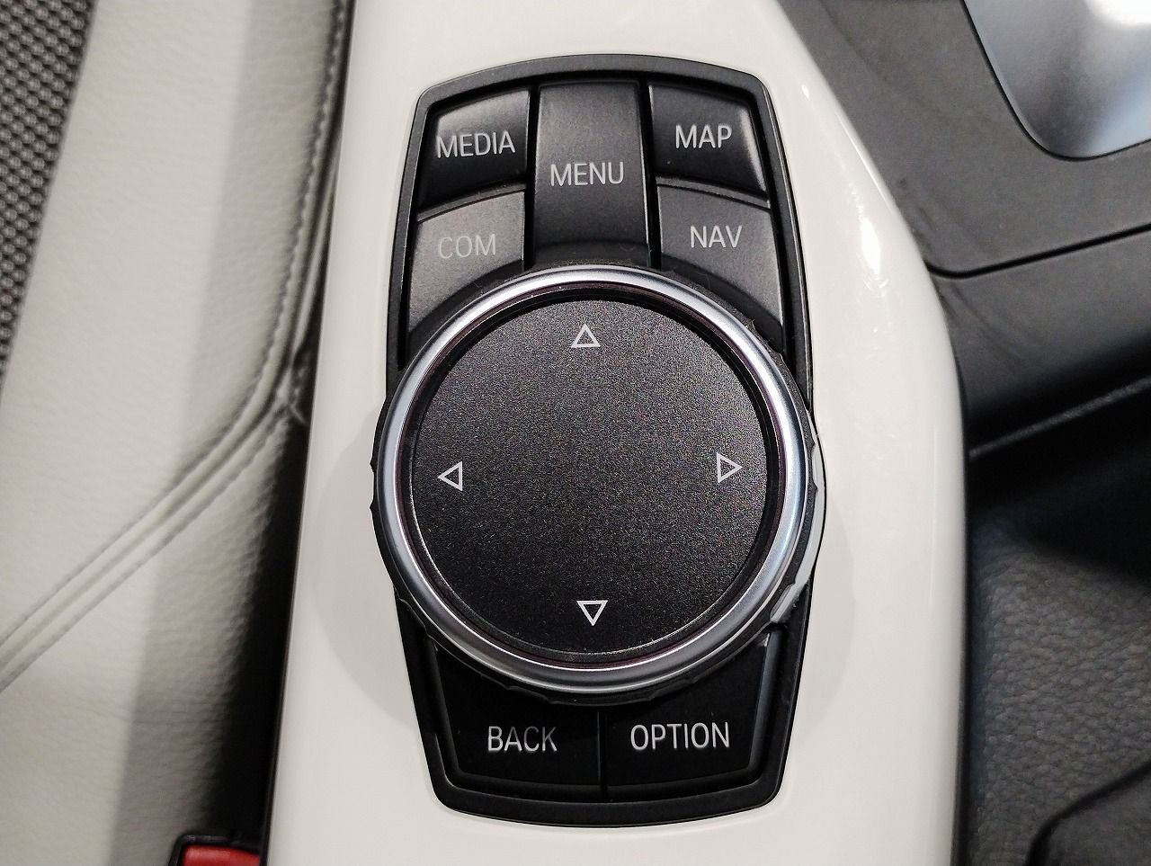 118D 5DOOR RHD