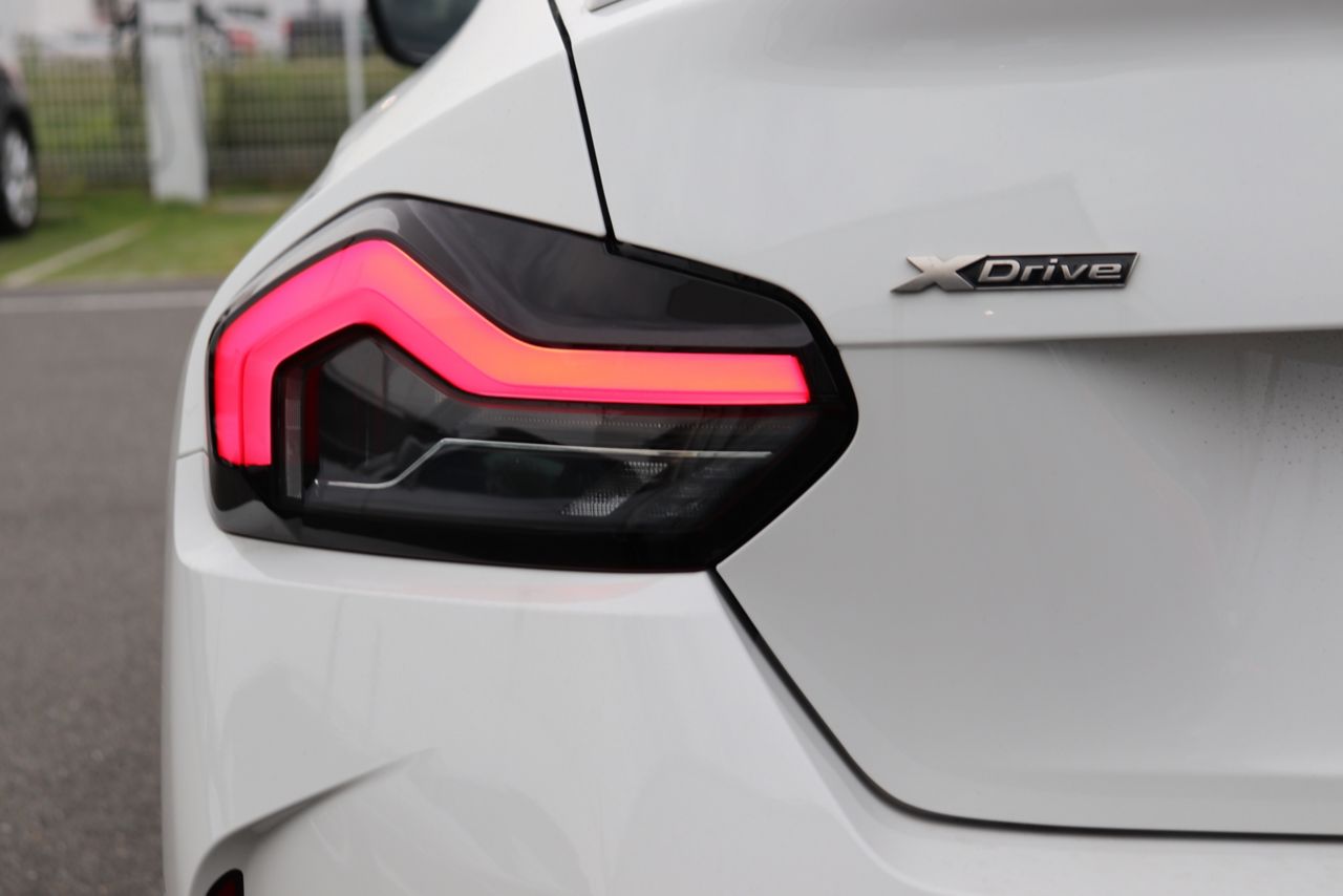 M240i xDrive Coupé RHD