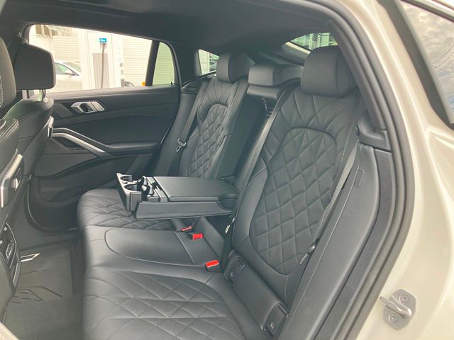 X6 xDrive30d M Sport RHD