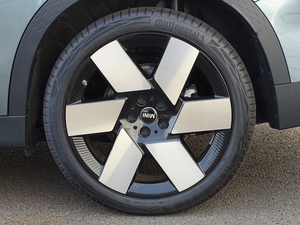 U25 MINI Countryman SE ALL4