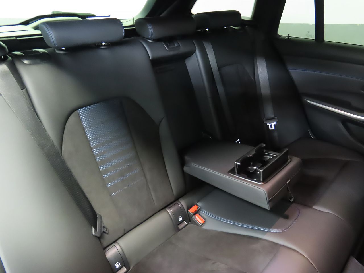 G21 320i Touring LCI RHD