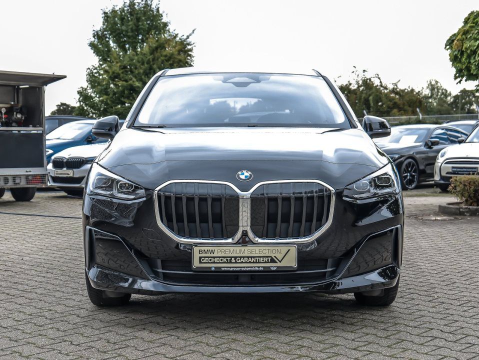 BMW 218