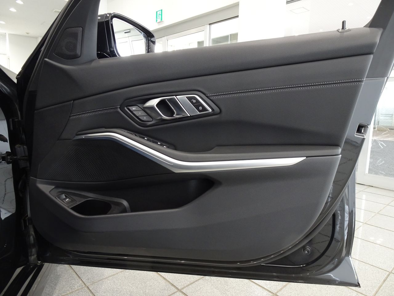 320d xDrive Berline RHD