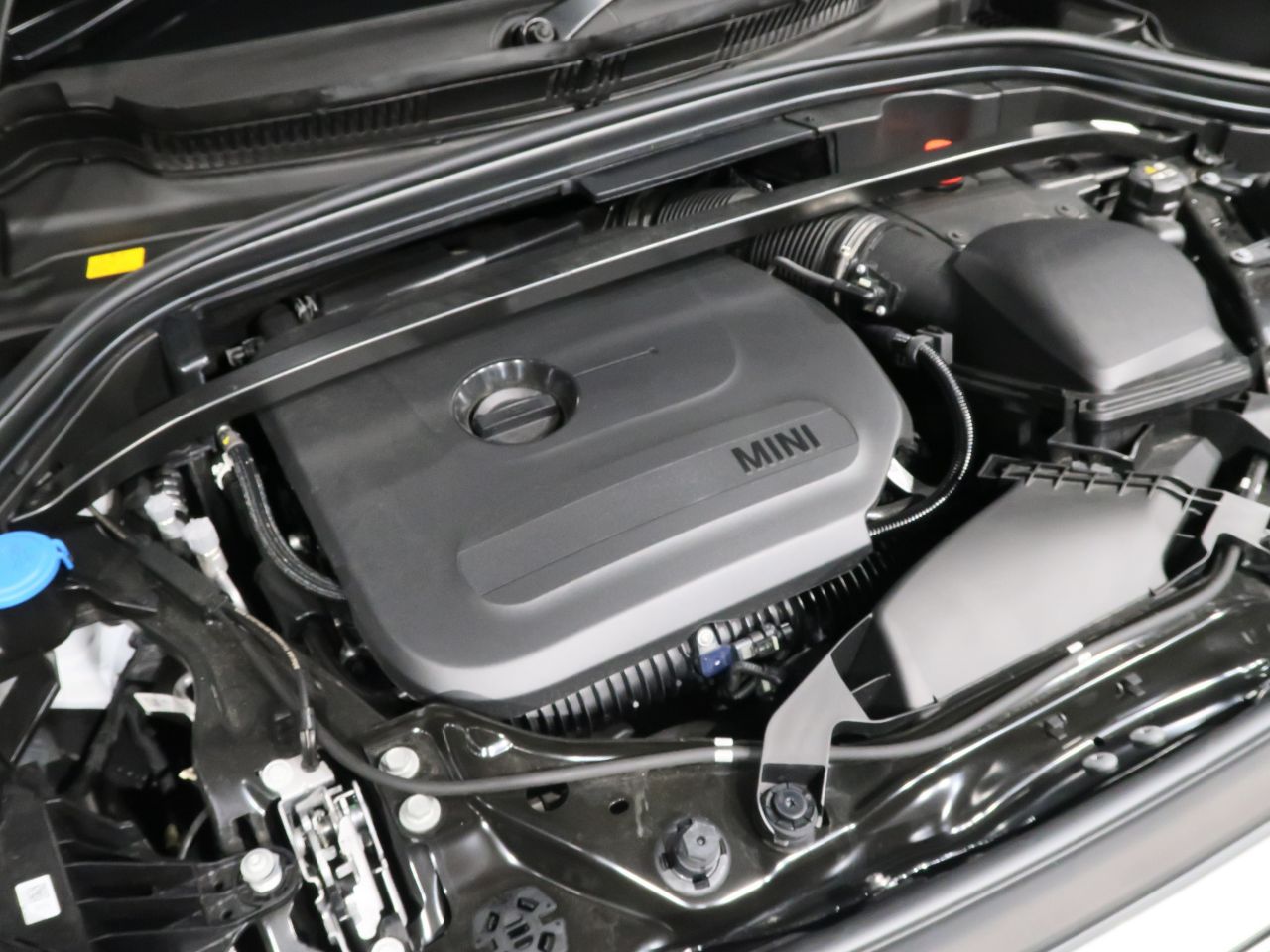 U25 MINI John Cooper Works Countryman ALL4