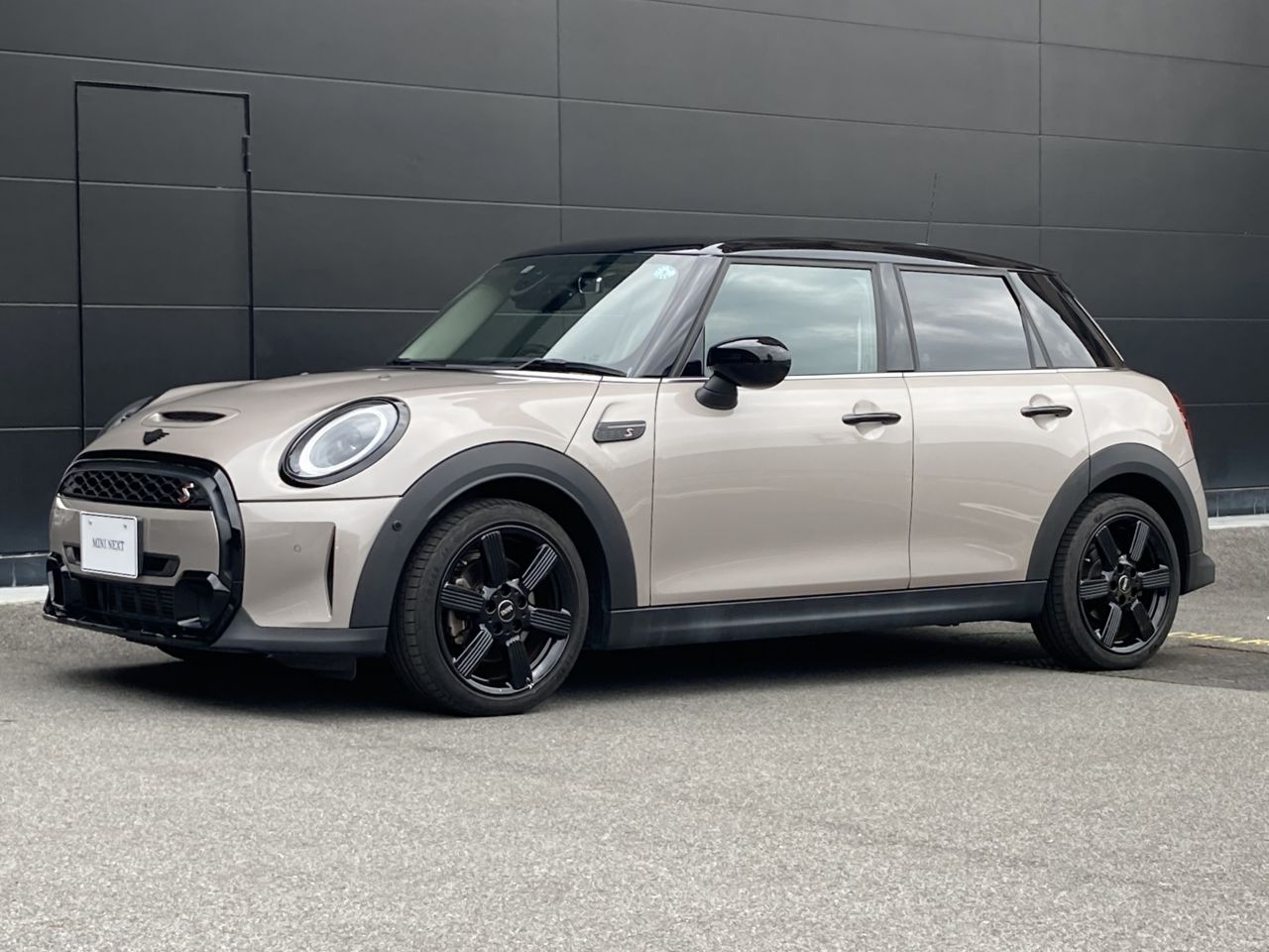 THE NEW MINI COOPER SD 5 DOOR.