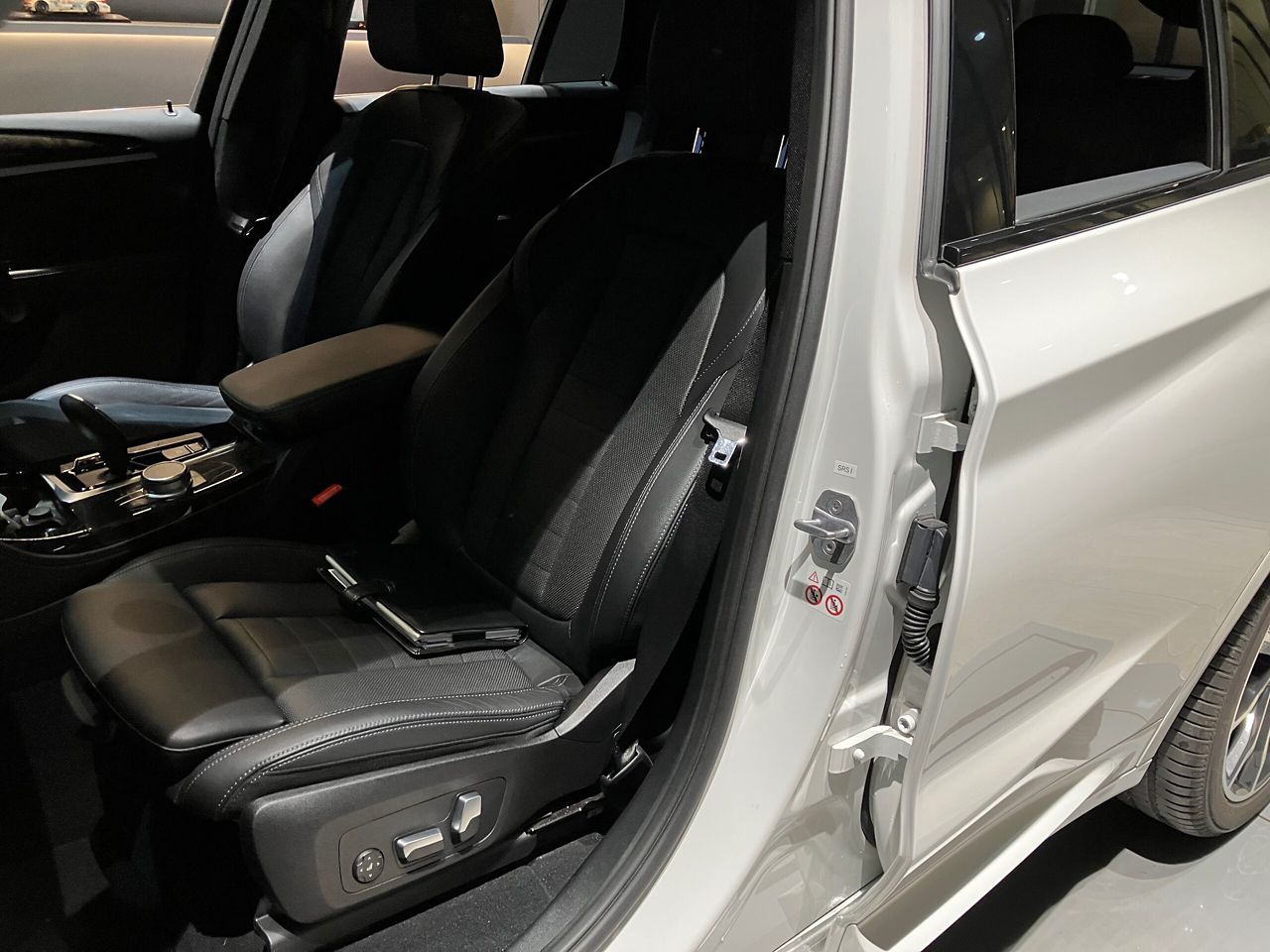 X4 xDrive20d RHD