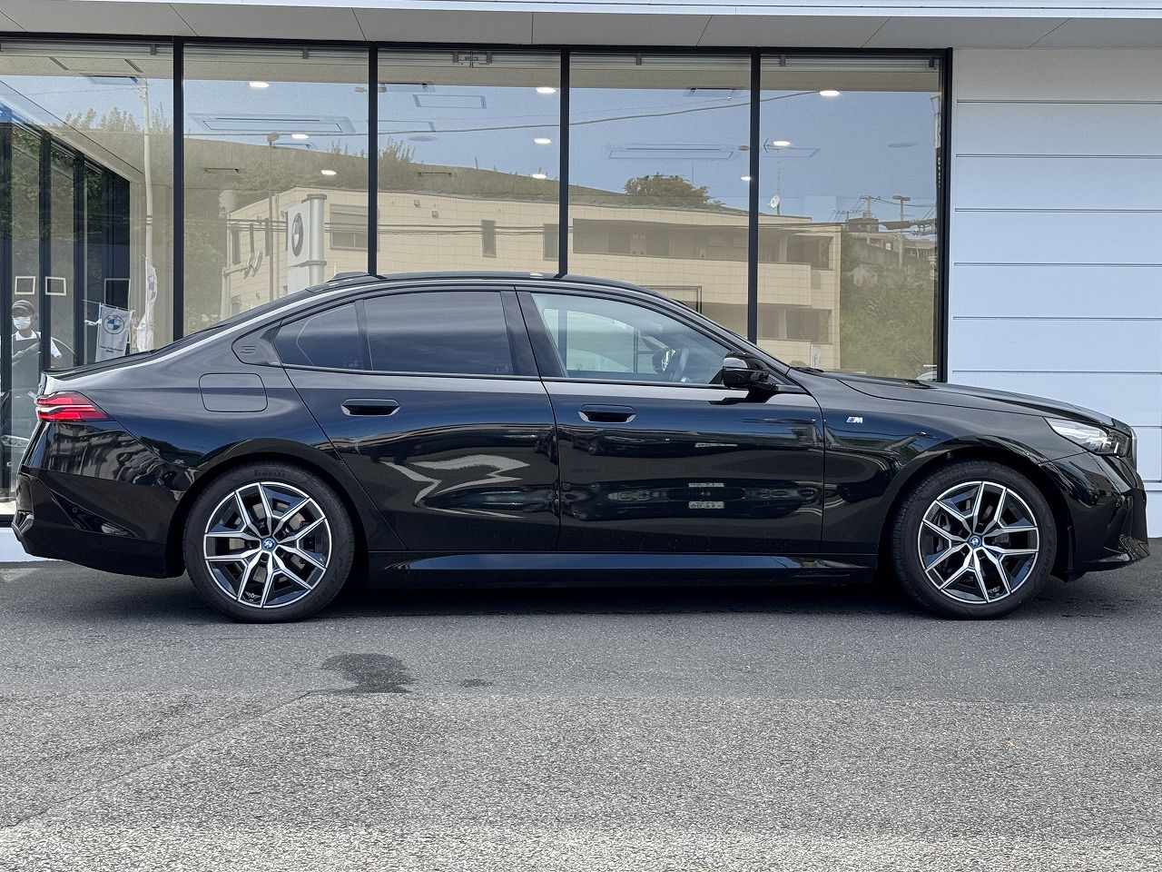 BMW i5 eDrive40 Sedan RHD