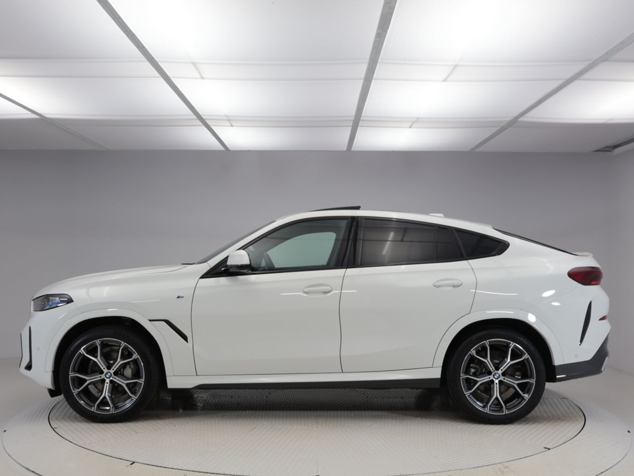 X6 xDrive30d M Sport RHD
