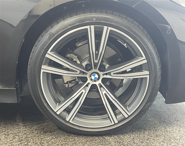 320d xDrive Berline RHD