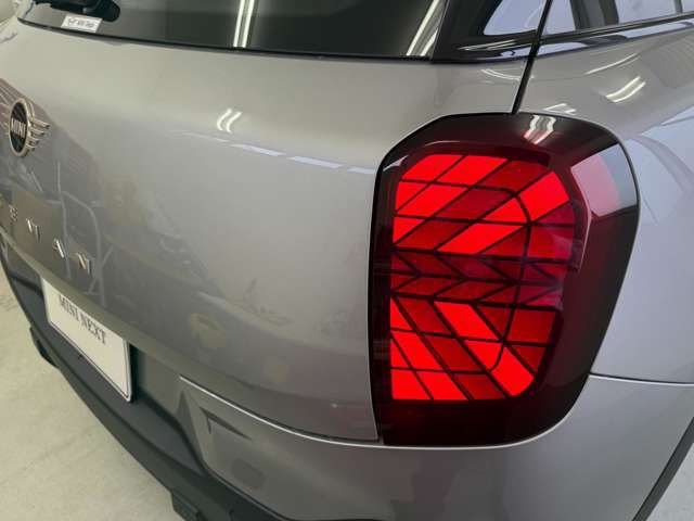 J05 MINI Aceman E