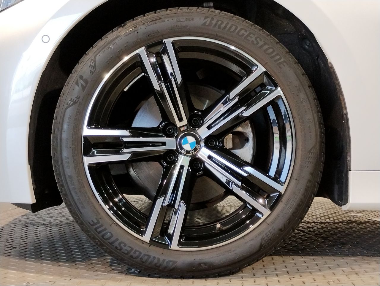 G20 320i Saloon LCI RHD MX