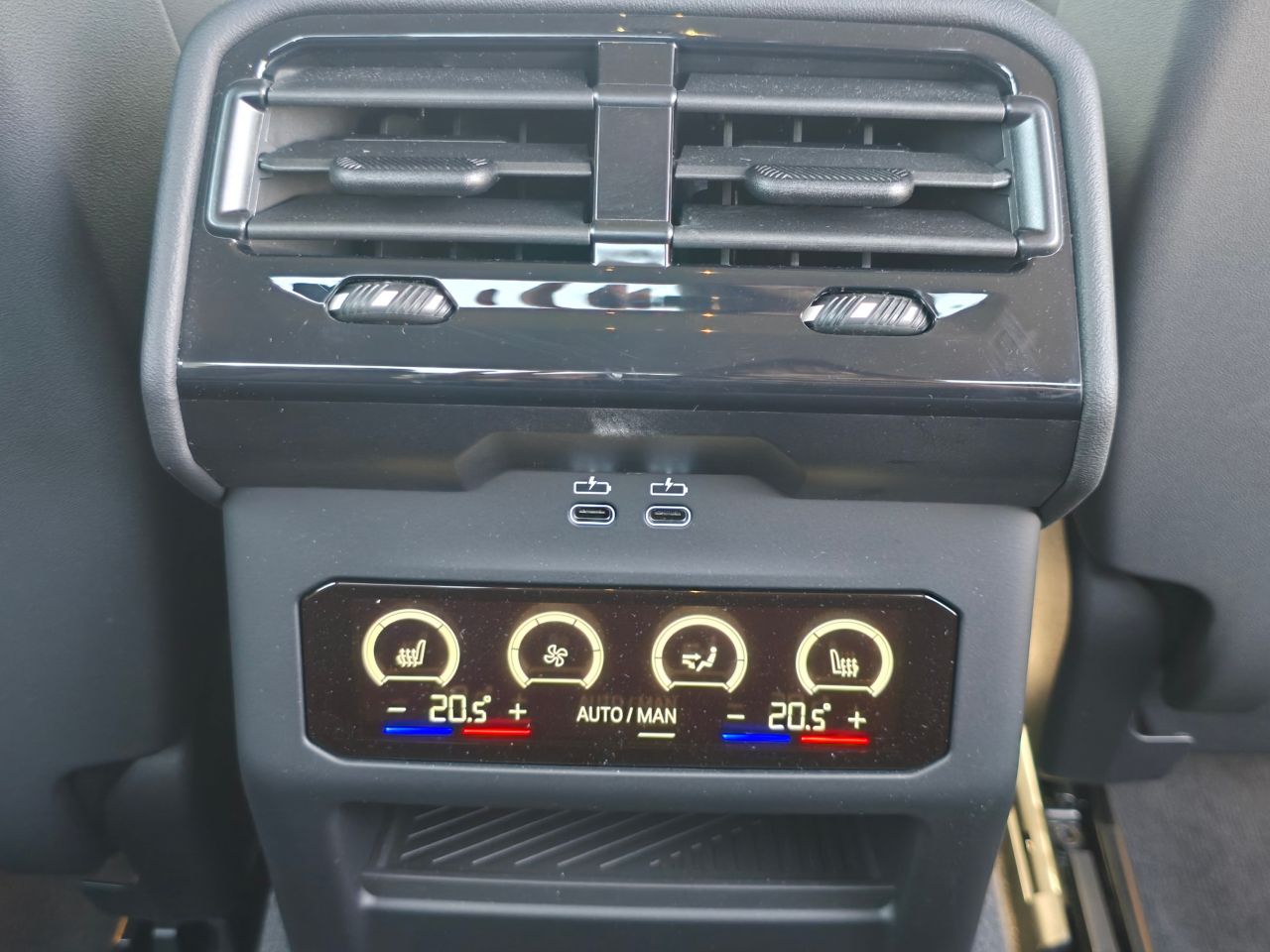 BMW i5 eDrive40 Sedan RHD