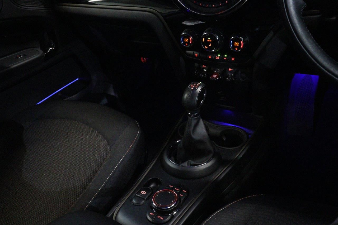 MINI CROSSOVER COOPER D